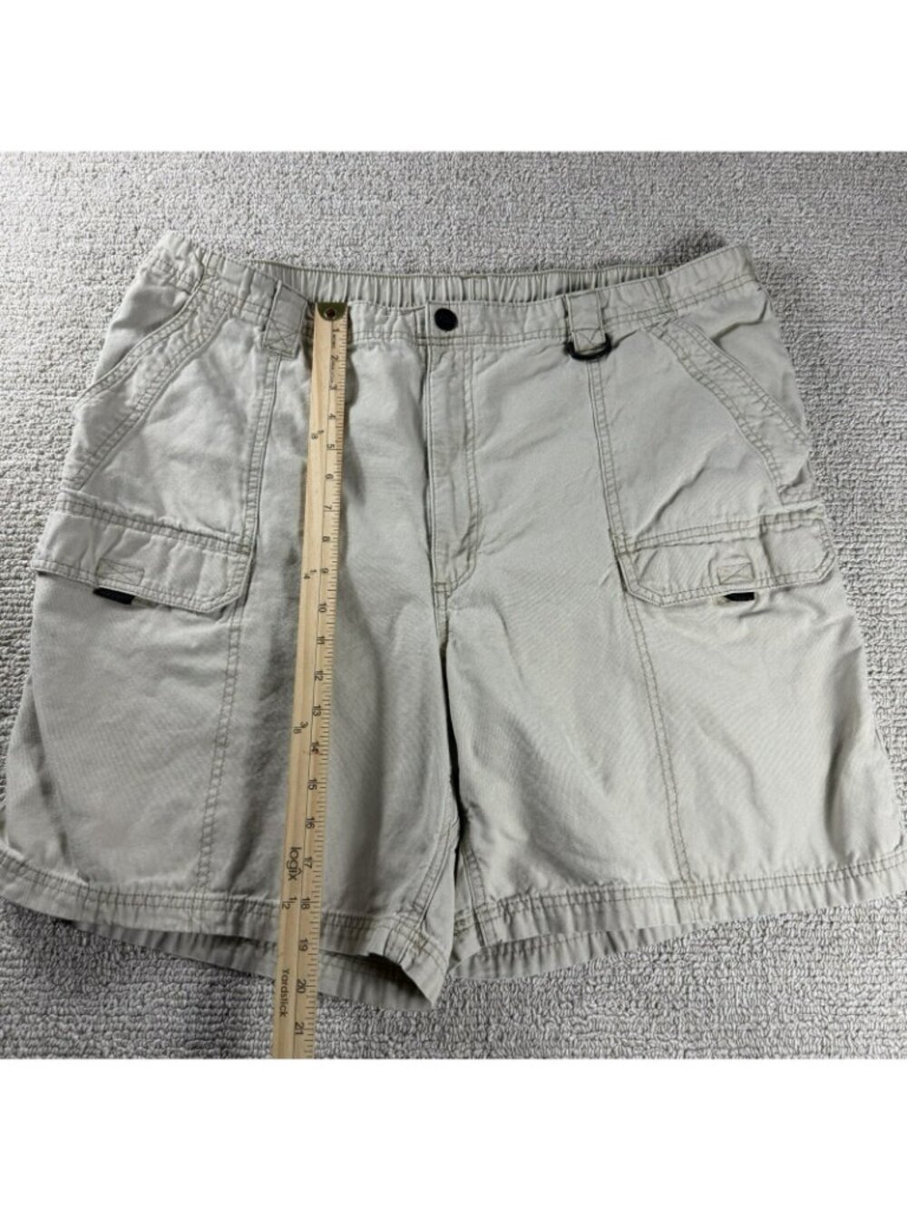 Wrangler Outdoor Fishing Cargo Shorts Beige Men’s Size 42 x 8 - Picture 3 of 5